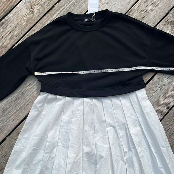 NWT Pretty Garden adorable loose pleated dress S-M - Picture 7 of 12